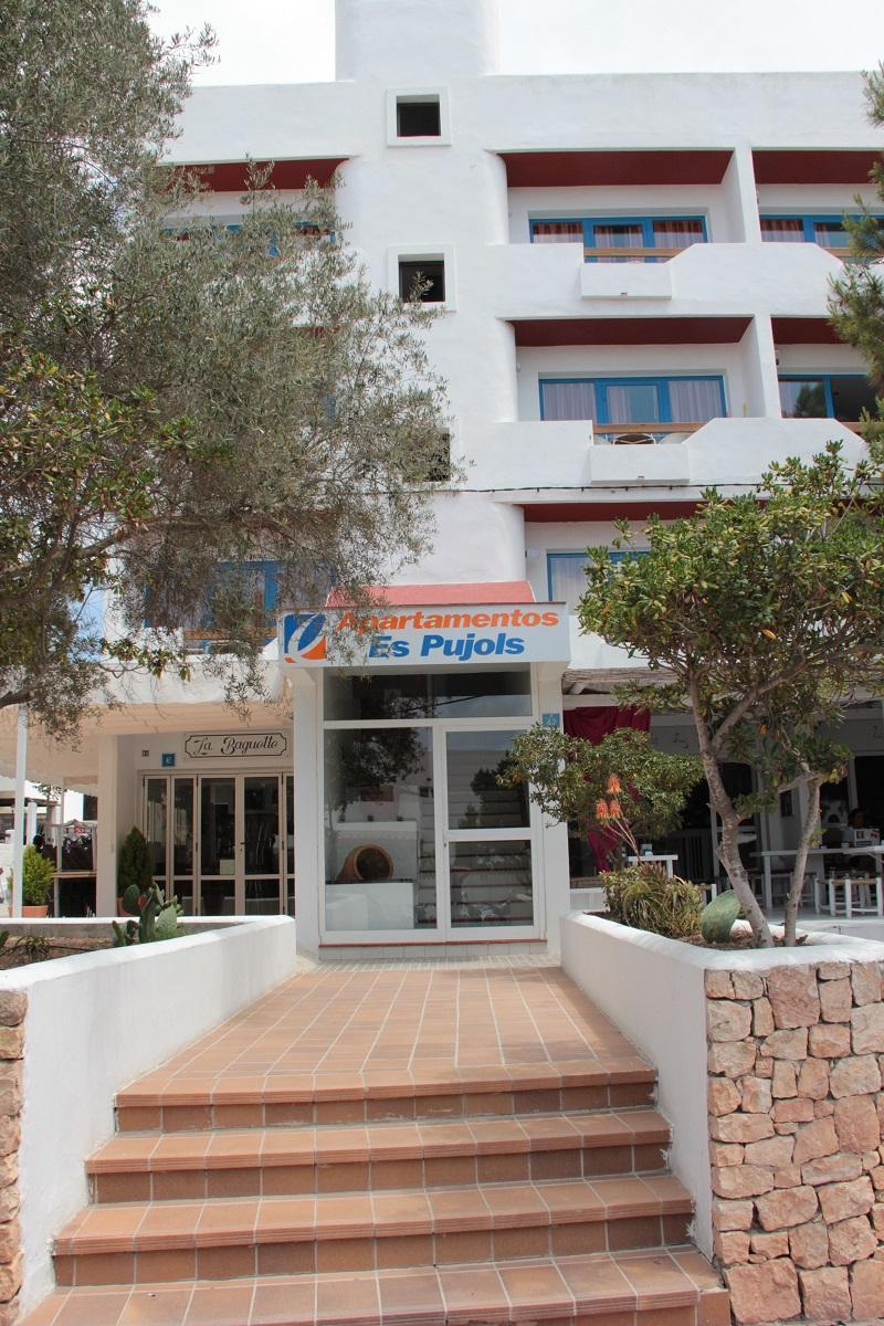 Apartamentos Es Pujols - Emar Hotels Exterior photo